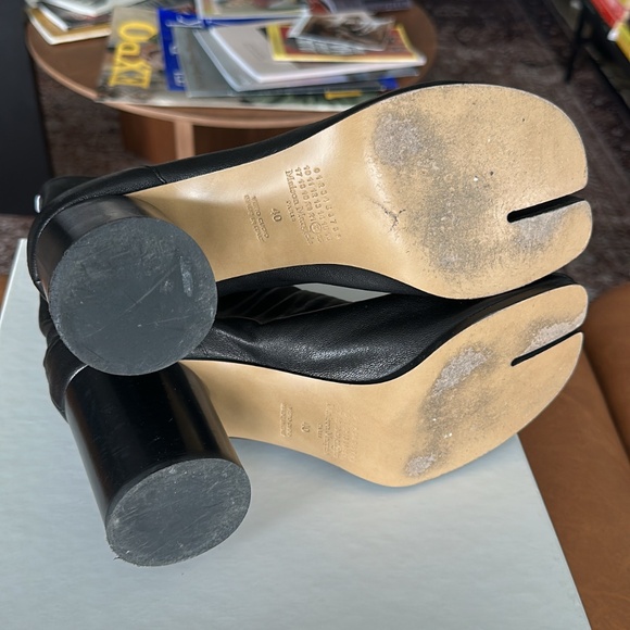 Maison Margiela Tabi Leather Ankle Boots - Picture 6 of 8